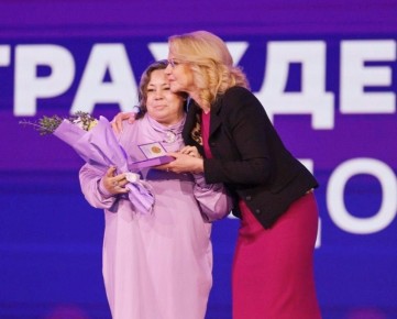 Наша землячка Ольга Анискина удостоена Почётного знака «Доброволец России»