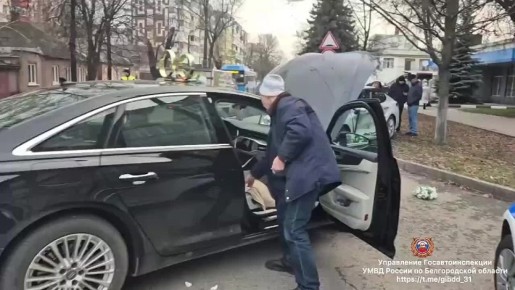 #СВОДКА_ДТП. По предварительным данным, вчера около 14 часов 30 минут на ул. Садовая г. Белгород 37-летний водитель, управляя автомобилем «Тайота Камри», при развороте не предоставил преимущество в движении и совершил...